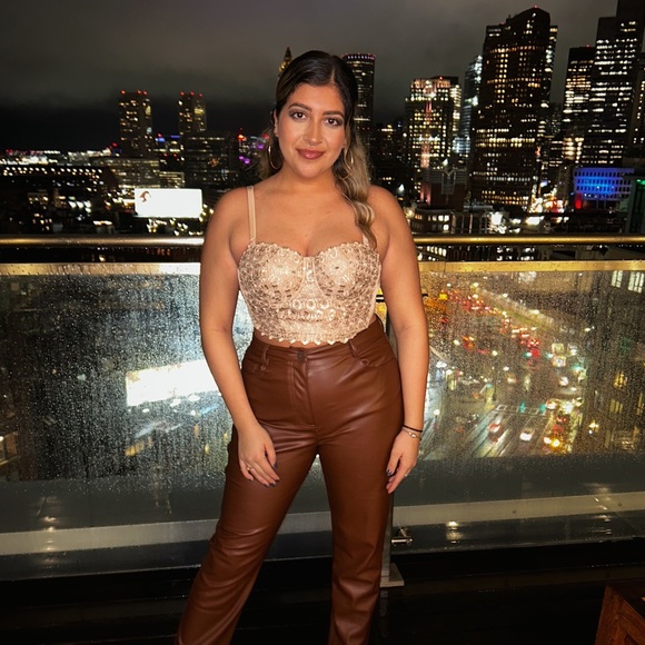 Windsor top - Picture 4 of 4